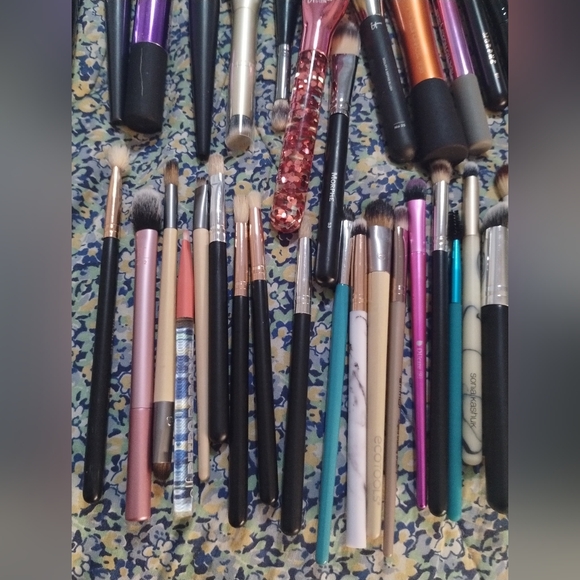 Makeup brushes bundle # 52 brushes - Picture 16 of 17